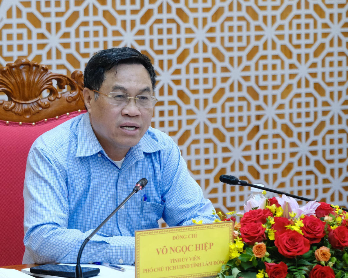 Ông Võ Ngọc Hiệp, Phó Chủ tịch UBND tỉnh Lâm Đồng, Tổ trưởng Tổ công tác số 3, phát biểu tại buổi làm việc.