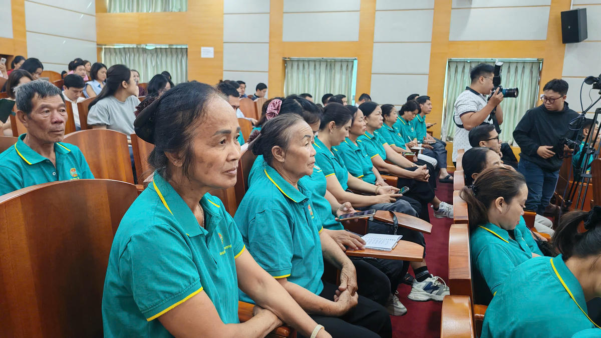 Các đại biểu tham dự buổi họp báo