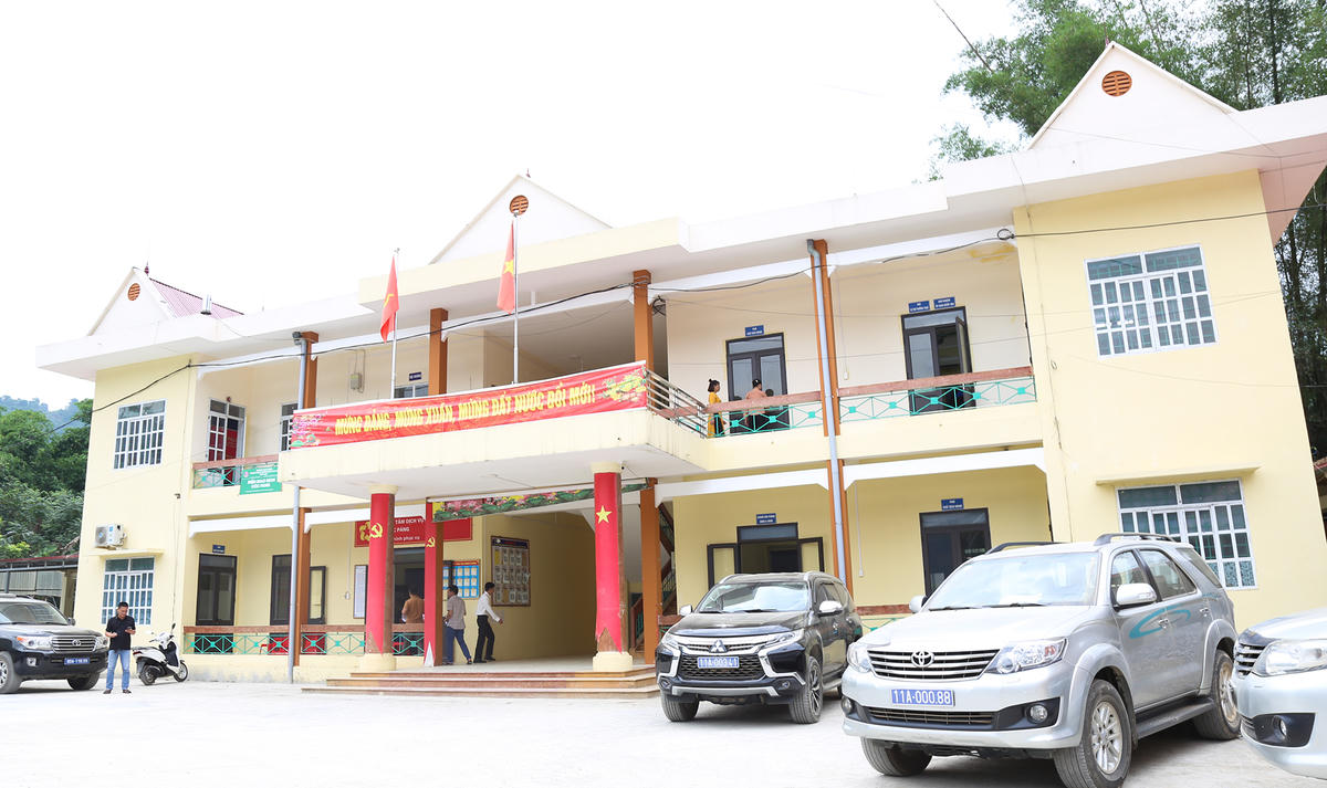 Trụ sở UBND xã biên giới Cốc Pàng. Ảnh: Hân Nguyễn.