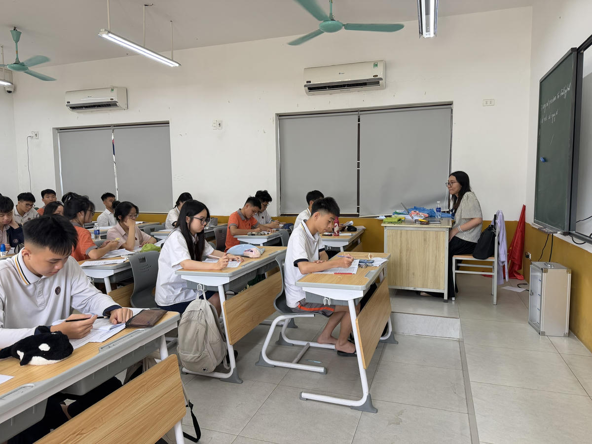 Một giờ học của học sinh Trường THPT May (Hà Nội). Ảnh minh hoạ: Nguyễn Hoài