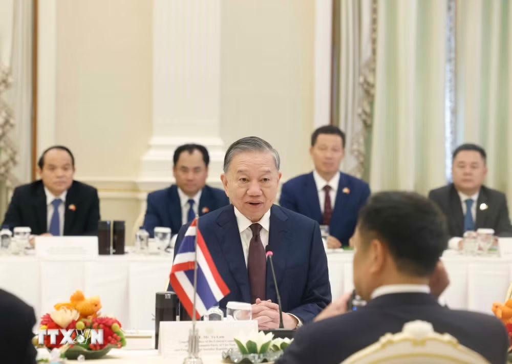ttxvn-tong-bi-thu-chu-tich-nuoc-to-lam-hoi-dam-voi-thu-tuong-thai-lan-anutin-charnvirakul-4.jpg