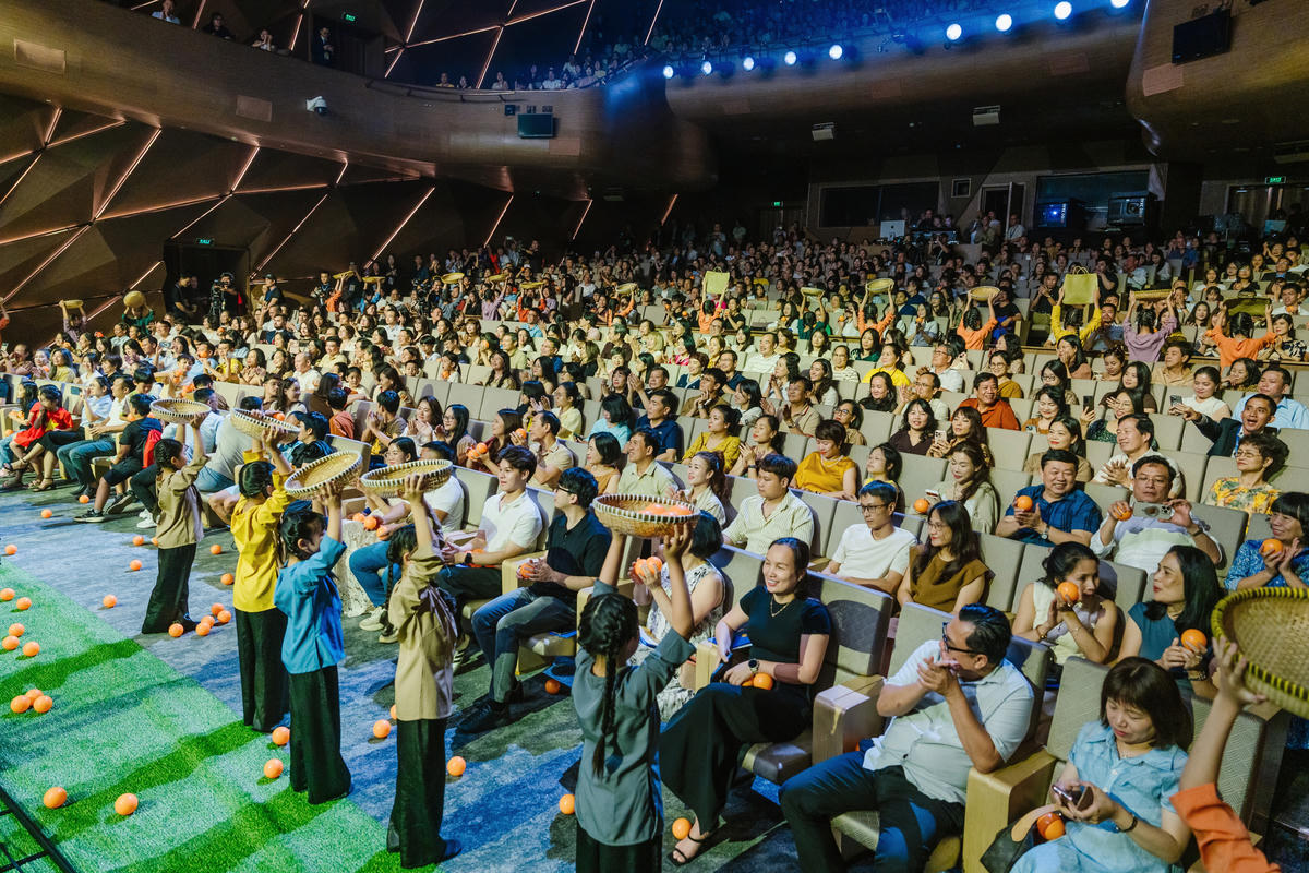 "True Concert - Tình Đất’’ gây ấn tượng với phần âm nhạc nhiều sắc màu.