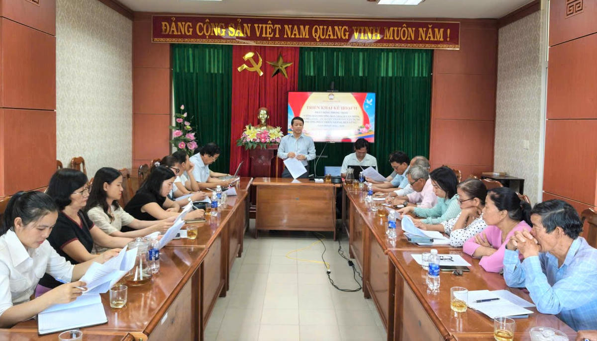 Ủy ban MTTQ Việt Nam phường Bàn Thạch đã tổ chức hội nghị giao ban công tác Mặt trận tháng 5. Ảnh: CĐ.