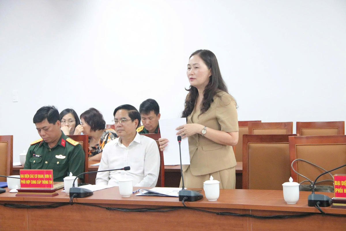 Phó Giám đốc Sở Công Thương Vũ Thị Kim Phượng cung cấp thông tin tại hội nghị. Ảnh: PT.&nbsp;