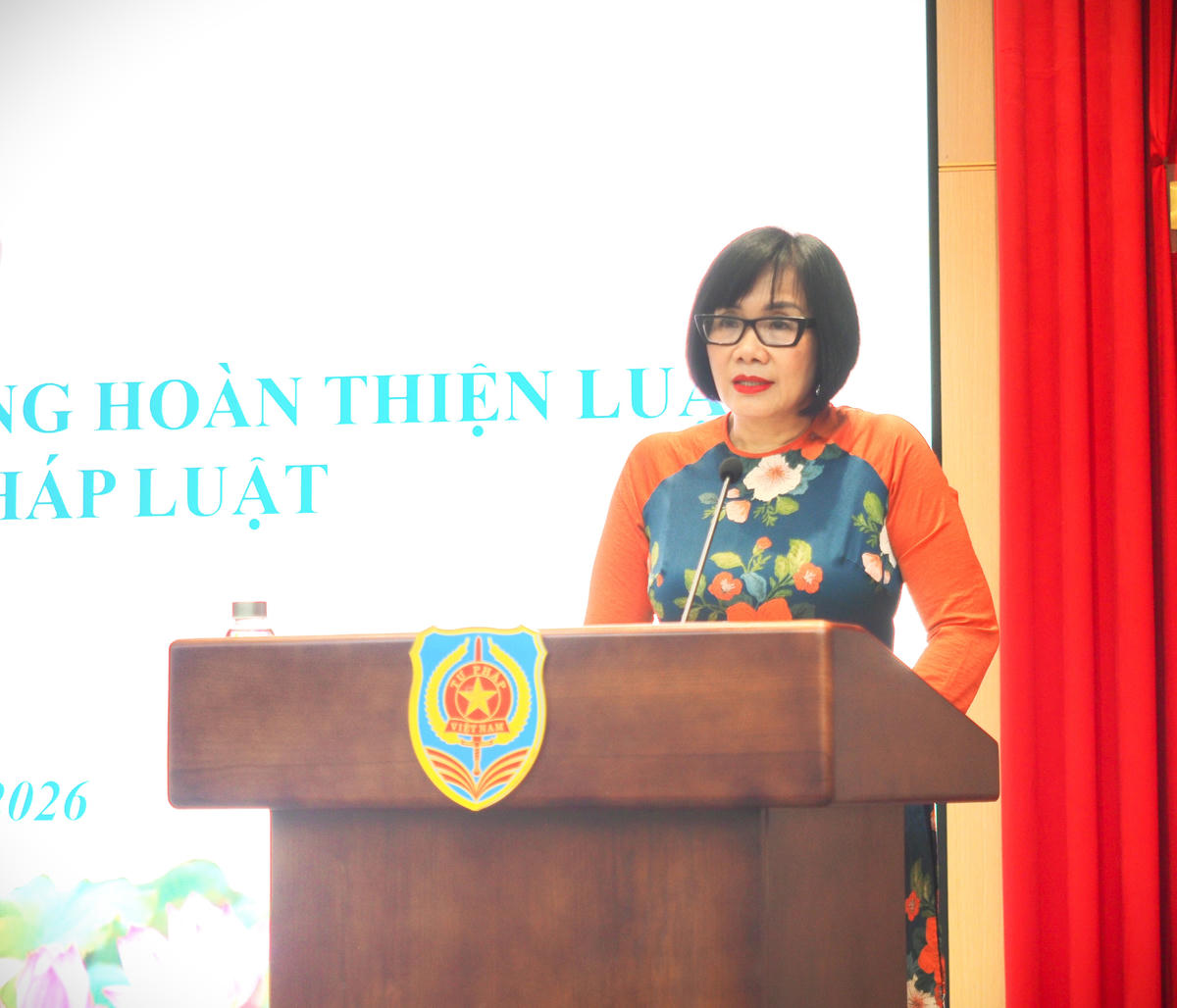 Thứ trưởng Bộ Tư pháp Đặng Hoàng Oanh.