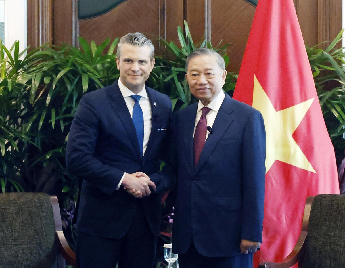 Tổng Bí thư, Chủ tịch nước Tô Lâm tiếp Bộ trưởng Bộ Chiến tranh Mỹ Pete Hegseth
Ảnh: TTXVN