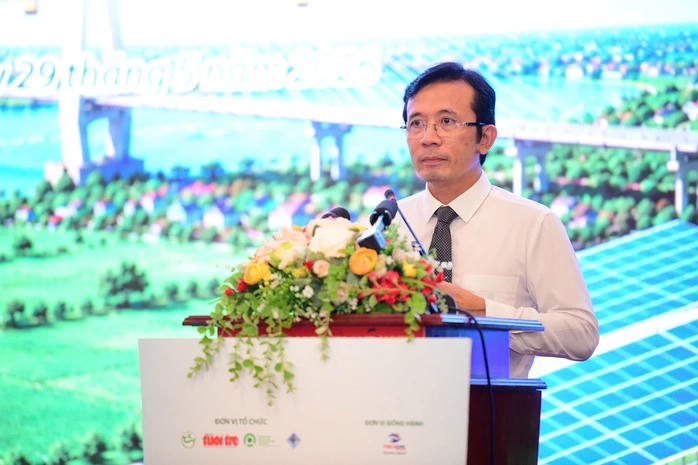 Ông Trần Xuân Toàn, Phó Tổng Biên tập Báo Tuổi Trẻ, phát biểu khai mạc hội thảo.&nbsp;