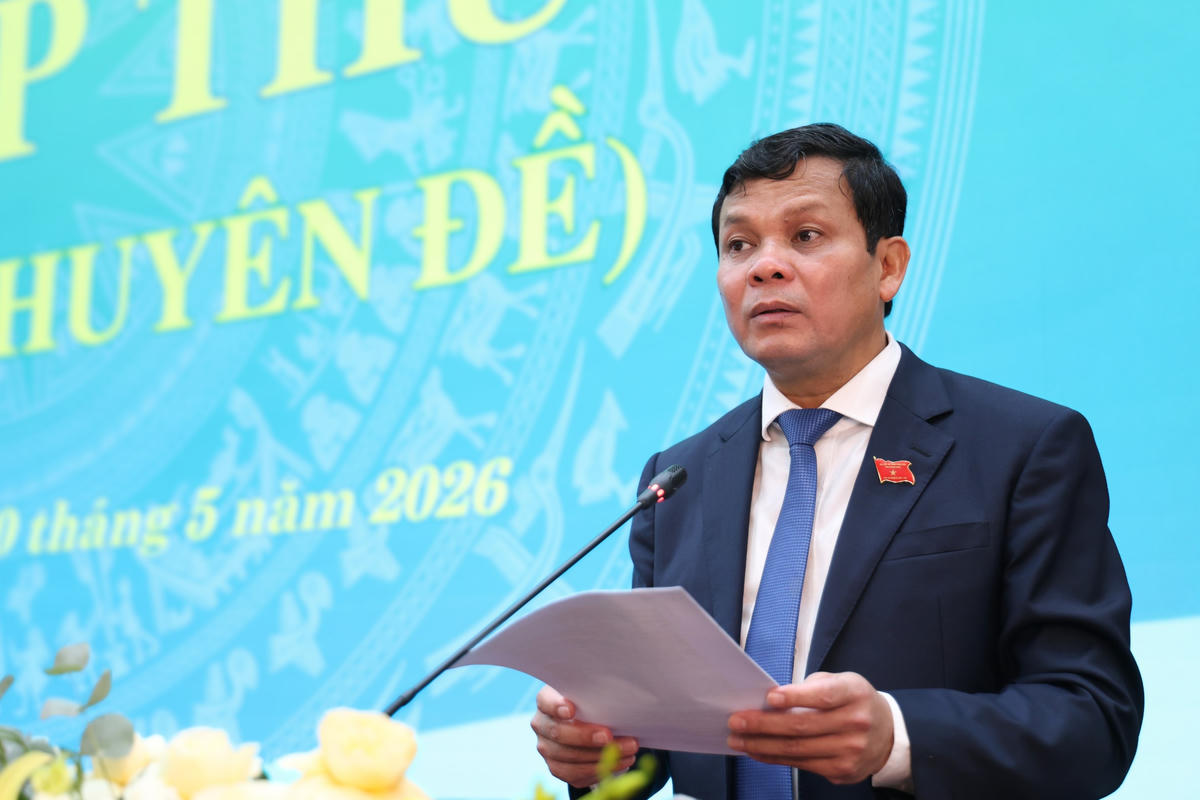 Chủ tịch HĐND tỉnh Quảng Ngãi Nguyễn Đức Tuy phát biểu tại kỳ họp. Ảnh: TT.