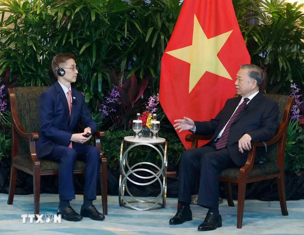 ttxvn-tong-bi-thu-chu-tich-nuoc-tiep-lanh-dao-mot-so-doanh-nghiep-lon-cua-singapore-3005-2.jpg