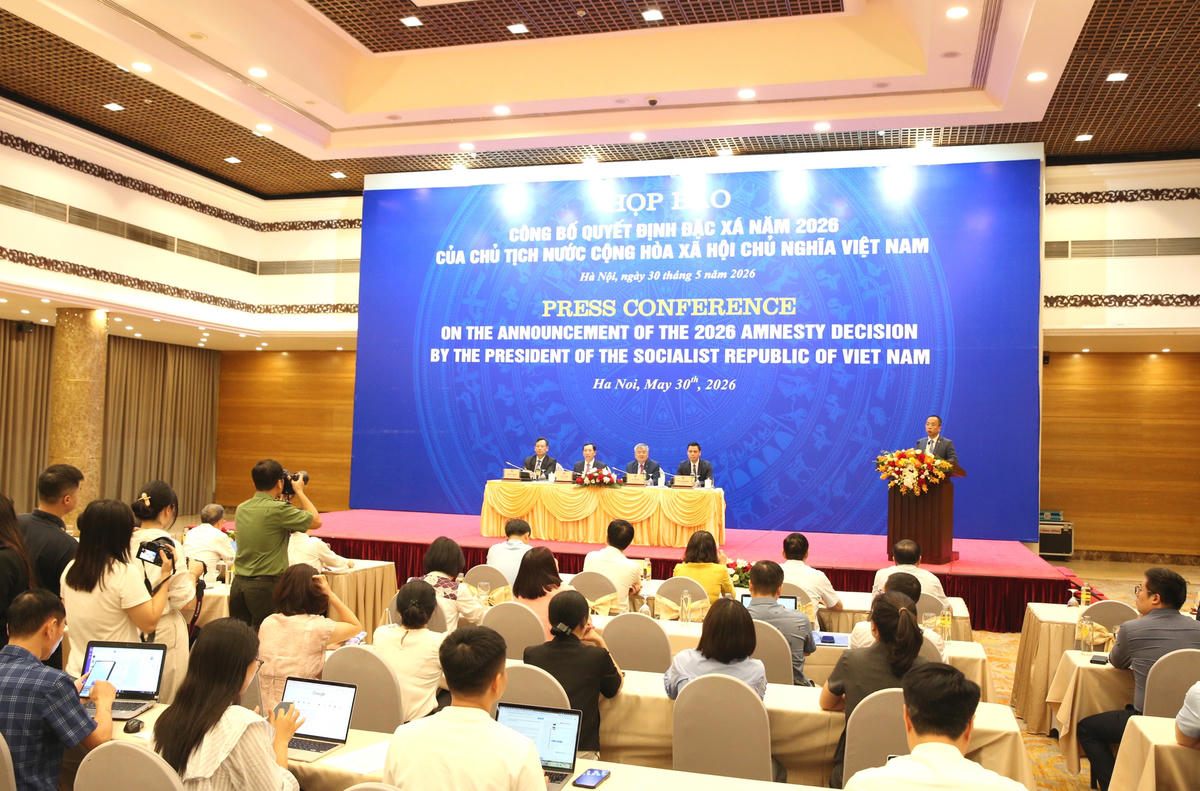 Quang cảnh buổi họp báo.