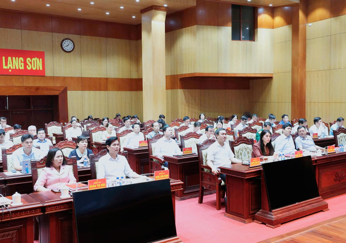 Quang cảnh hội nghị.