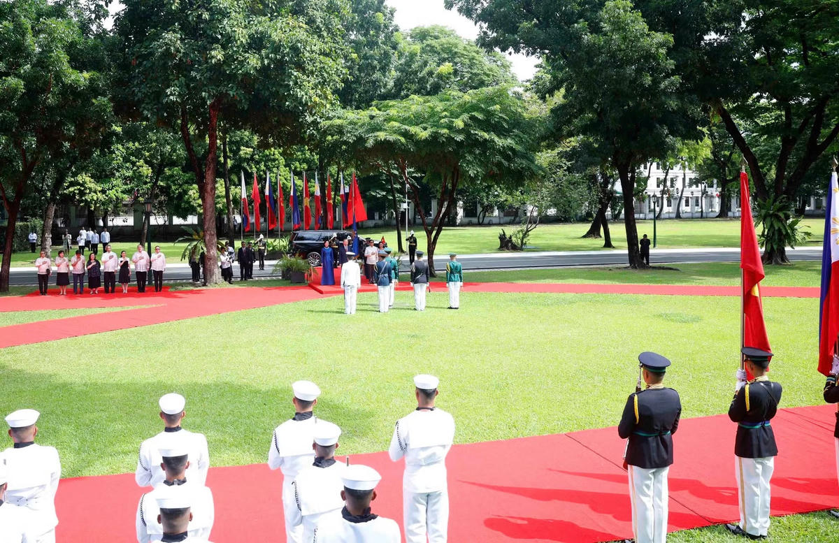 Lễ đón Tổng Bí thư, Chủ tịch nước Tô Lâm và Phu nhân được tổ chức trọng thể tại Phủ Tổng thống ở thủ đô Manila theo nghi thức cao nhất dành cho Nguyên thủ quốc gia. (Ảnh: TTXVN).