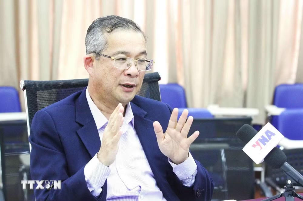 ttxvn-hoc-gia-campuchia-an-tuong-voi-bai-phat-bieu-dan-de-cua-tong-bi-thu-chu-tich-nuoc-to-lam-tai-doi-thoai-shangri-la-lan-thu-23-756.jpg