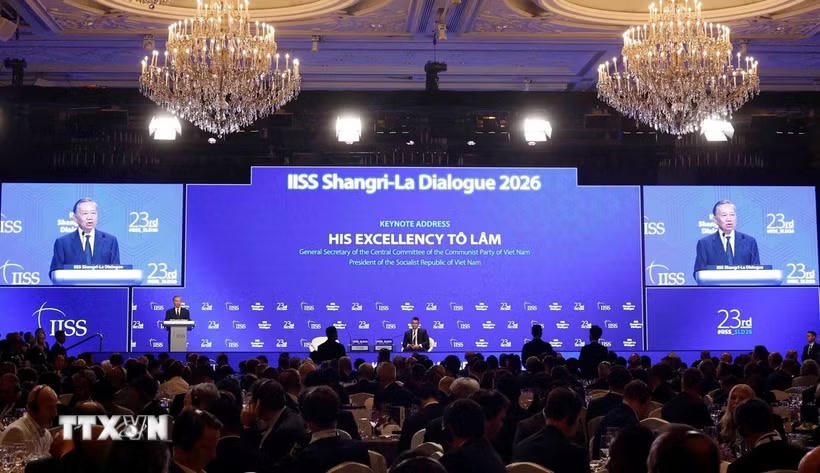 Tổng Bí thư, Chủ tịch nước Tô Lâm phát biểu dẫn đề tại Đối thoại Shangri-La lần thứ 23 và trả lời một số câu hỏi của đại biểu tham dự. (Ảnh: Thống Nhất/TTXVN).