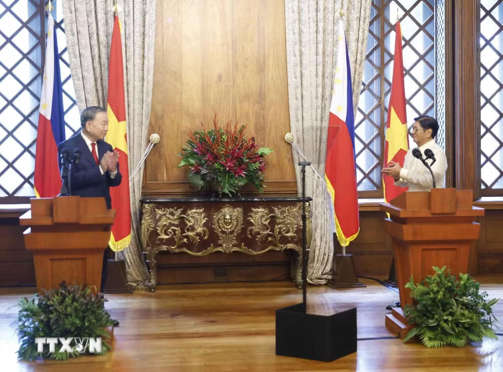 Tổng Bí thư, Chủ tịch nước Tô Lâm và Tổng thống Philippines Ferdinand Romualdez Marcos Jr. tại cuộc gặp gỡ báo chí, thông báo kết quả hội đàm. (Ảnh: Thống Nhất/TTXVN).