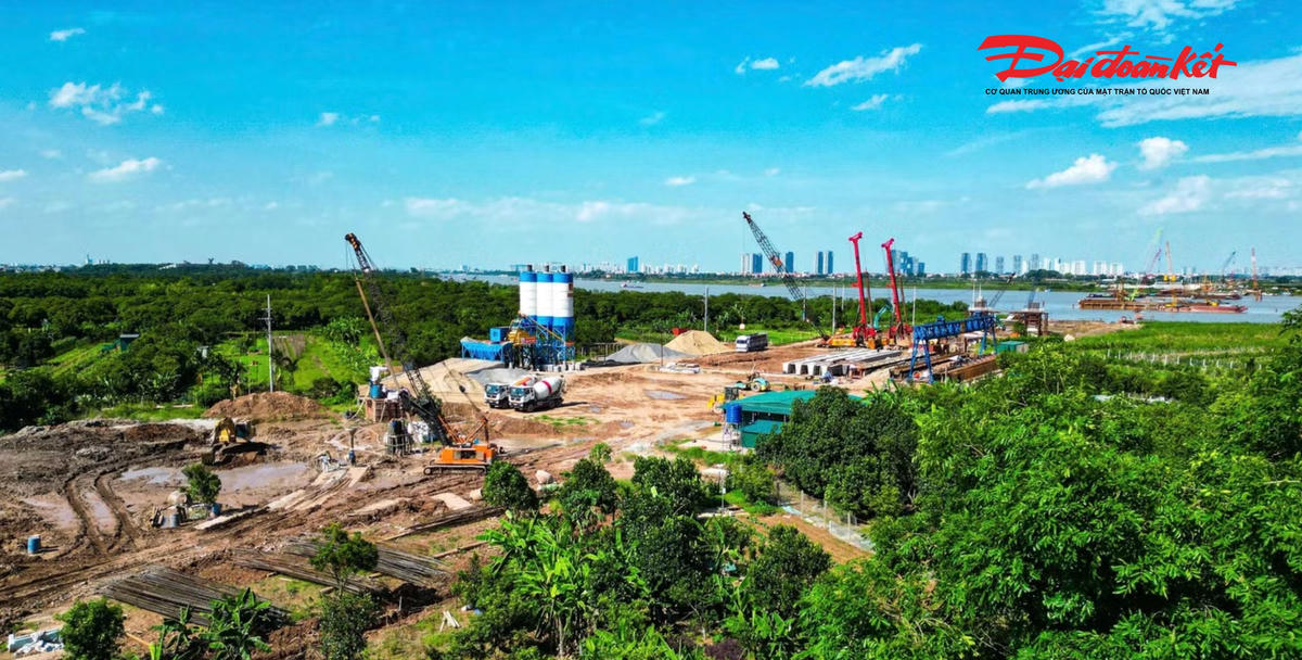 Hình ảnh thi công cầu Ngọc Hồi.