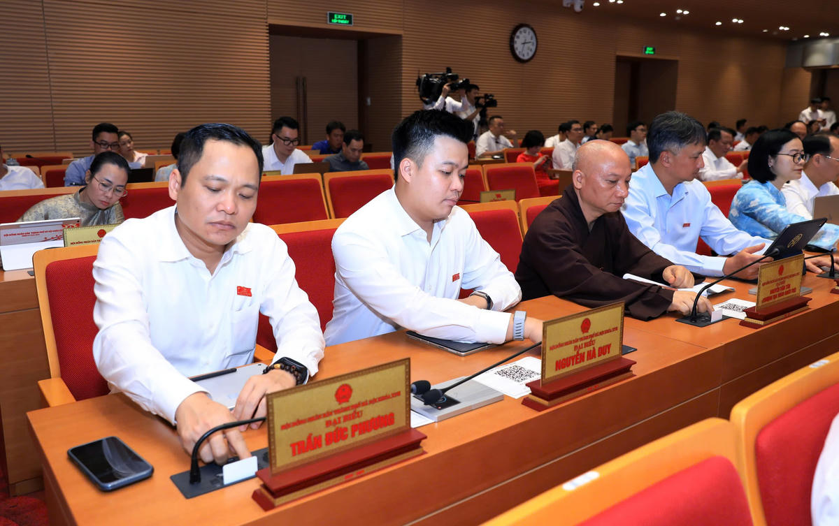 Hà Nội: Chủ tịch cấp xã có quyền ngừng cung cấp dịch vụ điện, nước đối với công trình, cơ sở sản xuất, kinh doanh vi phạm