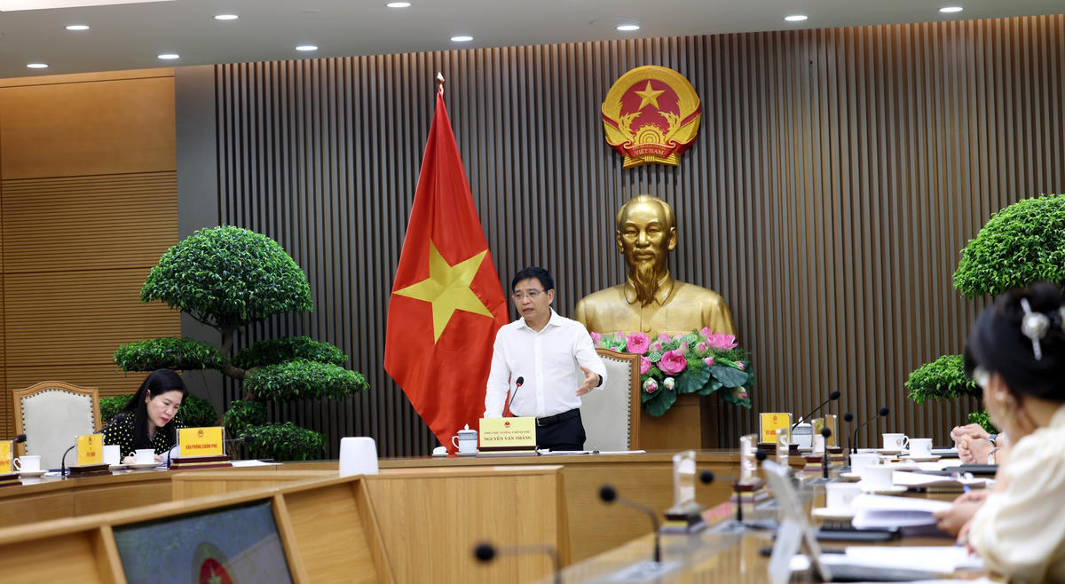 Phó Thủ tướng Nguyễn Văn Thắng chủ trì cuộc họp về phương án chấm điểm KPI các bộ, ngành, địa phương về thực hiện giải ngân vốn đầu tư công - Ảnh: Đức Tuân