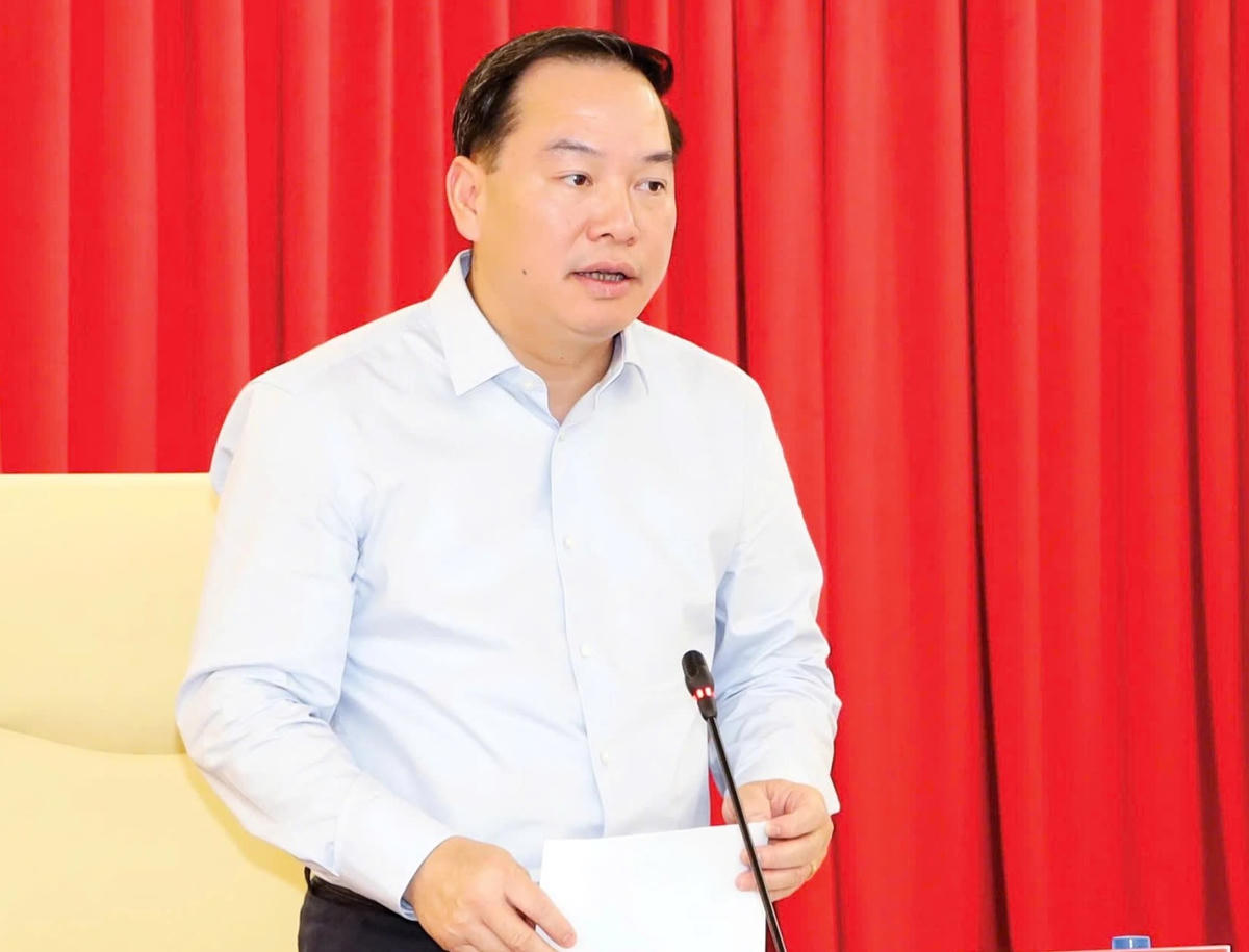Ông Hồ Xuân Trường, Phó Bí thư Thường trực Tỉnh ủy Khánh Hòa phát biểu tại hội nghị.