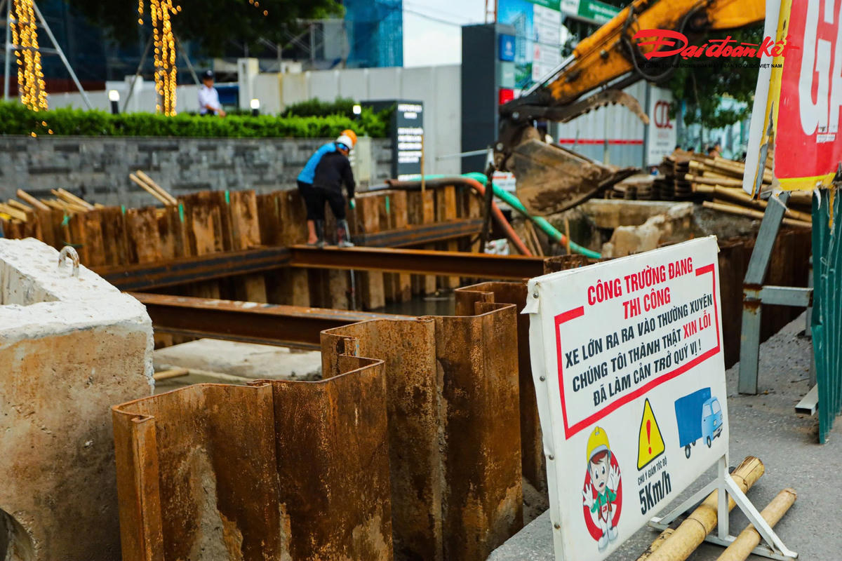 Sau 8 tháng thi công, hầm chui 750 tỷ đồng tại cửa ngõ phía Đông Hà Nội thi công thế nào?