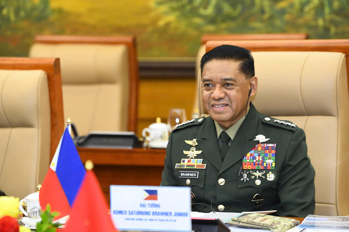 Đại tướng Romeo S.Brawner Jr. phát biểu tại hội đàm. Ảnh: Tuấn Huy