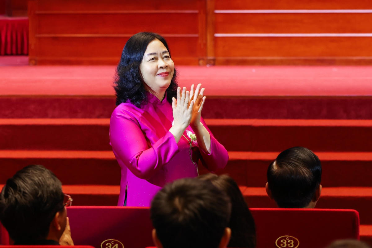 Bà Bùi Thị Minh Hoài - Ủy viên Bộ Chính trị, Bí thư Trung ương Đảng, Chủ tịch Ủy ban Trung ương Mặt trận Tổ quốc Việt Nam tới dự Đại hội. Ảnh: Quang Vinh