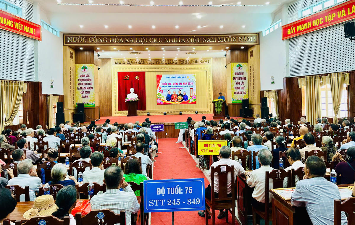 Quang cảnh lễ mừng thọ. Ảnh: NT.