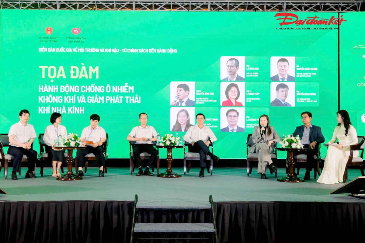 Cũng tại Diễn đàn, đại diện các chuyên gia, nhà quản lý, nhà khoa học đã phân tích làm rõ nhiều chính sách gắn với thực tiễn. Ảnh: ĐB