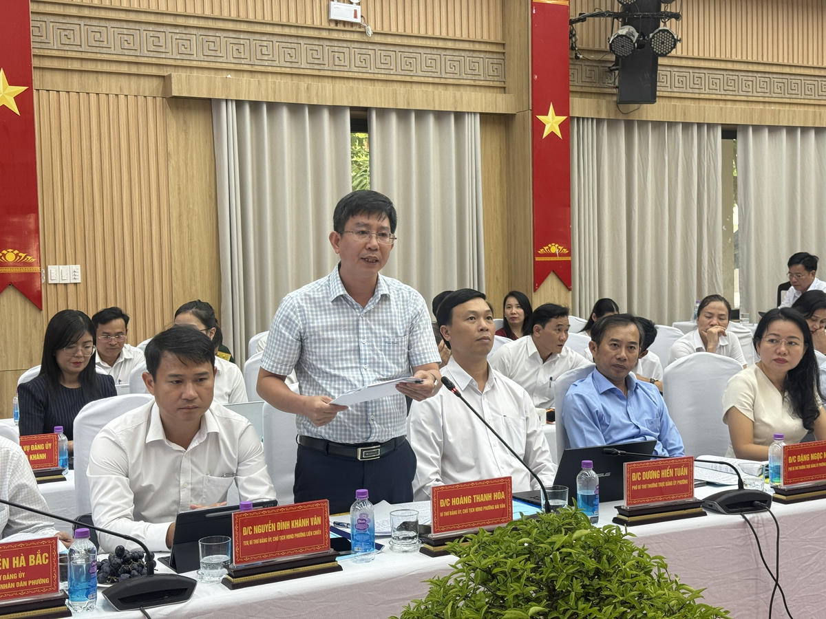 Ông Hoàng Thanh Hòa, Bí thư Đảng ủy phường Hải Vân. Ảnh: Nguyễn Tú.