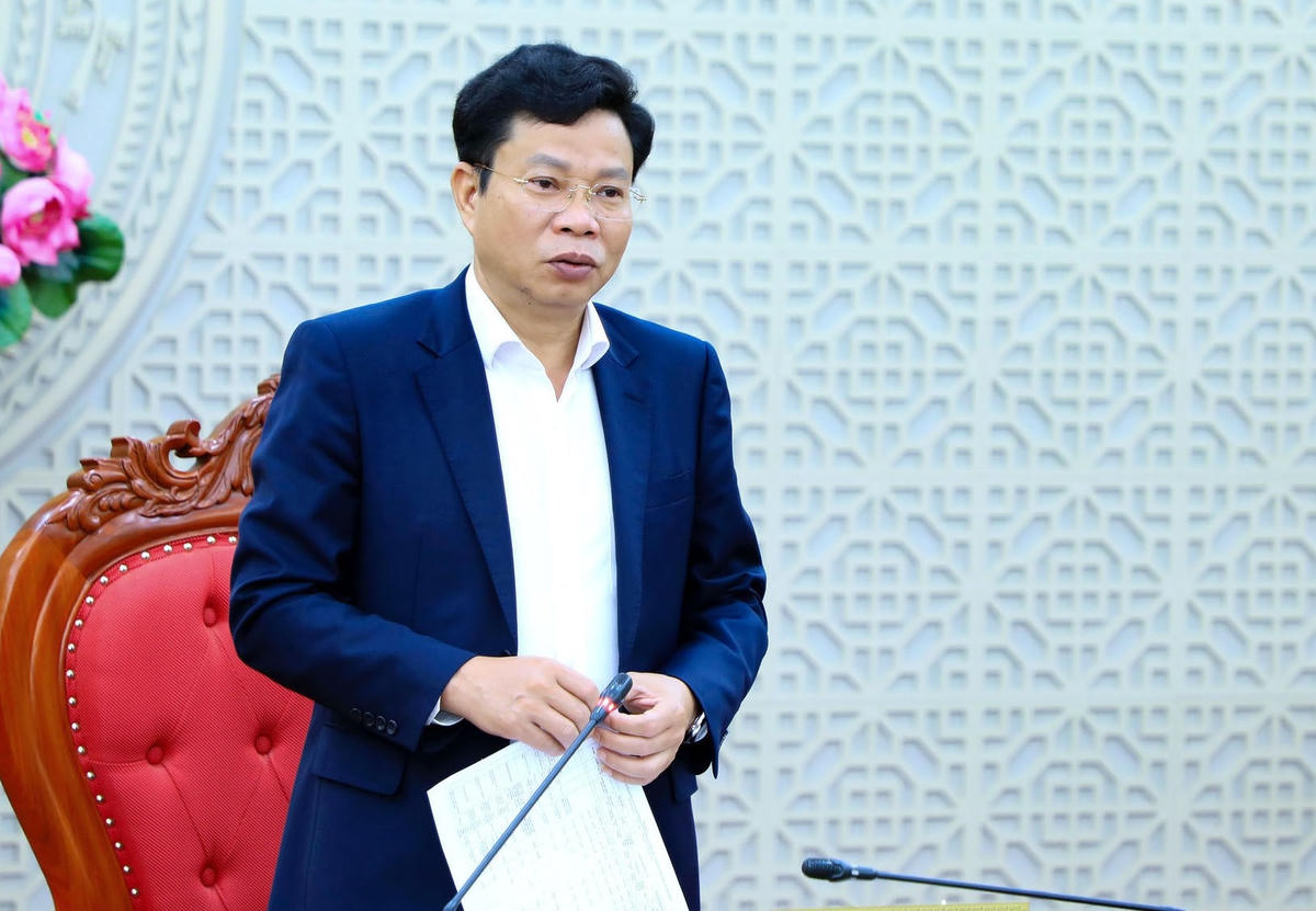 Ông Lưu Văn Trung, Phó Bí thư Tỉnh ủy, Chủ tịch HĐND tỉnh Lâm Đồng phát biểu tại buổi làm việc.