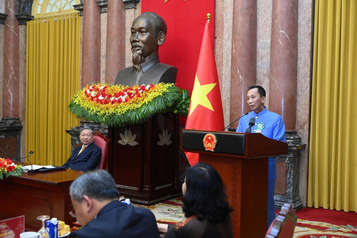 Hiệp sĩ Đại Thánh giá Lê Đức Thịnh phát biểu tại buổi gặp mặt. Ảnh: Đăng Khoa