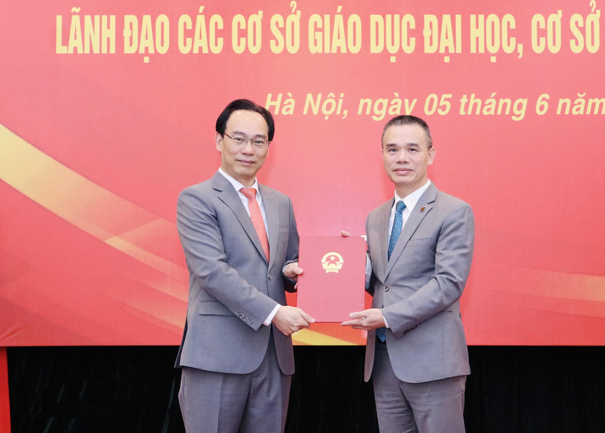 Bộ GDĐT kiện toàn lãnh đạo hơn 50 trường đại học, cao đẳng trực thuộc