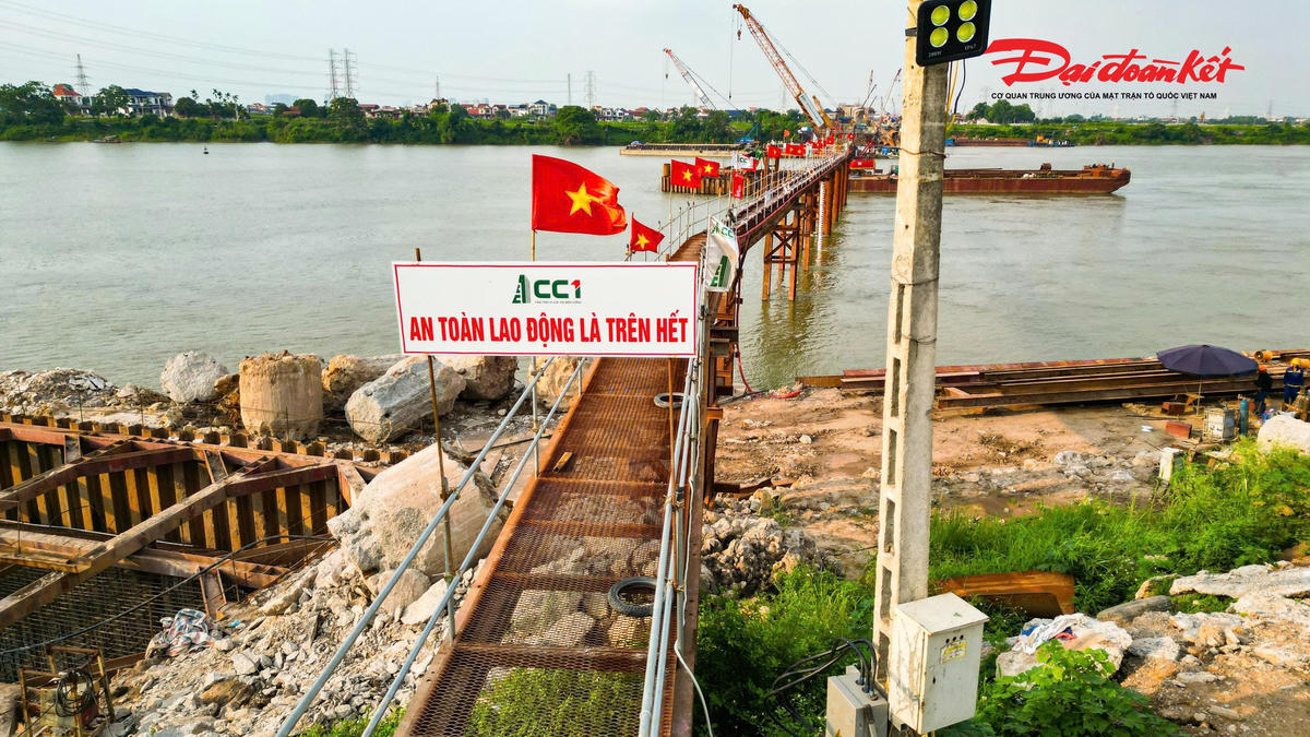 Tăng tốc thi công cầu Mễ Sở, nhiều hạng mục đã thành hình