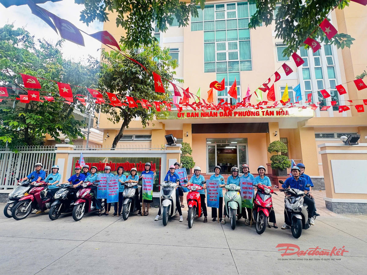 TP Hồ Chí Minh đồng loạt phát động phong trào thi đua ‘Toàn dân chung tay bảo vệ môi trường, vì một Việt Nam xanh - sạch - đẹp’