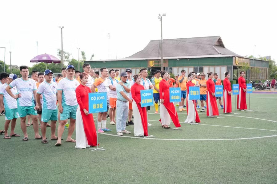 Giải đấu thu hút 6 đội bóng với hơn 100 phóng viên, nhà báo, cộng tác viên đến từ các cơ quan báo chí trung ương và địa phương trong khu vực miền Trung tham gia.