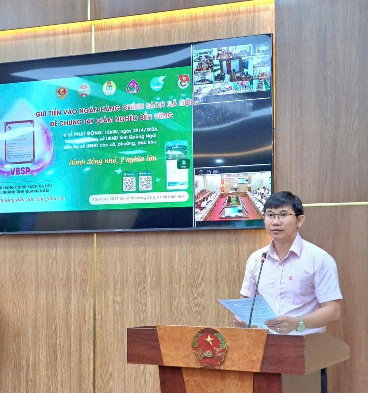 Ông Nguyễn Ngọc Tuấn, Giám đốc Chi nhánh NHCSXH tỉnh Quảng Ngãi phát biểu tại hội nghị. Ảnh: BT.