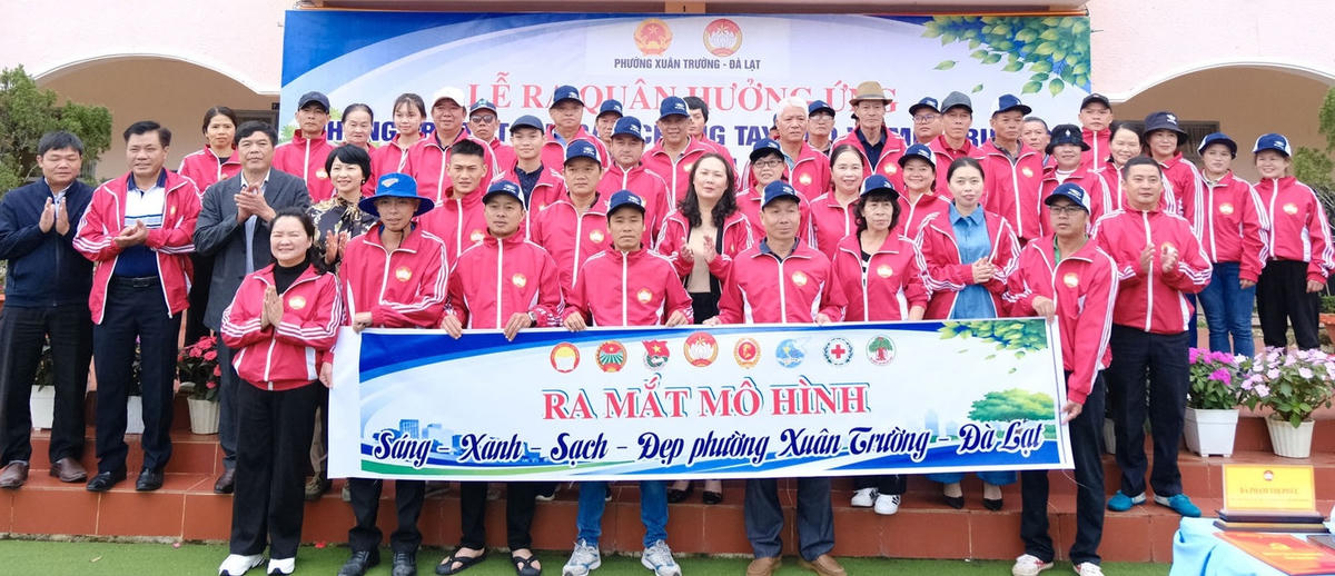 Ban Tổ chức ra mắt mô hình "Sáng - Xanh - Sạch - Đẹp phường Xuân Trường - Đà Lạt" tại buổi lễ.