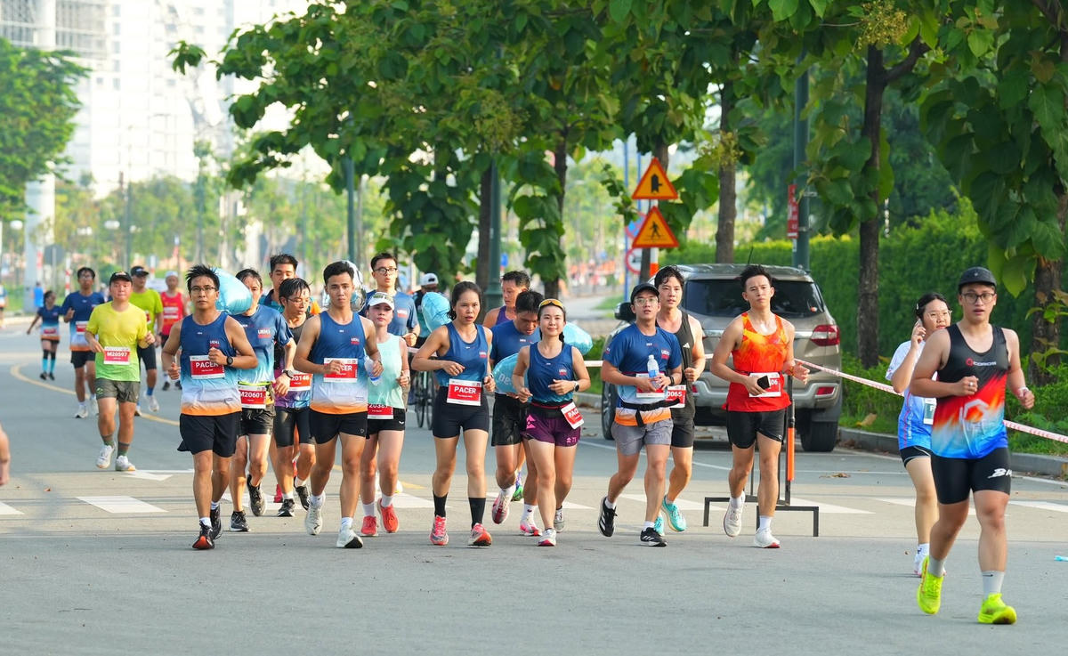Hơn 4.000 người tham gia giải chạy gây quỹ giáo dục và phát triển cộng đồng