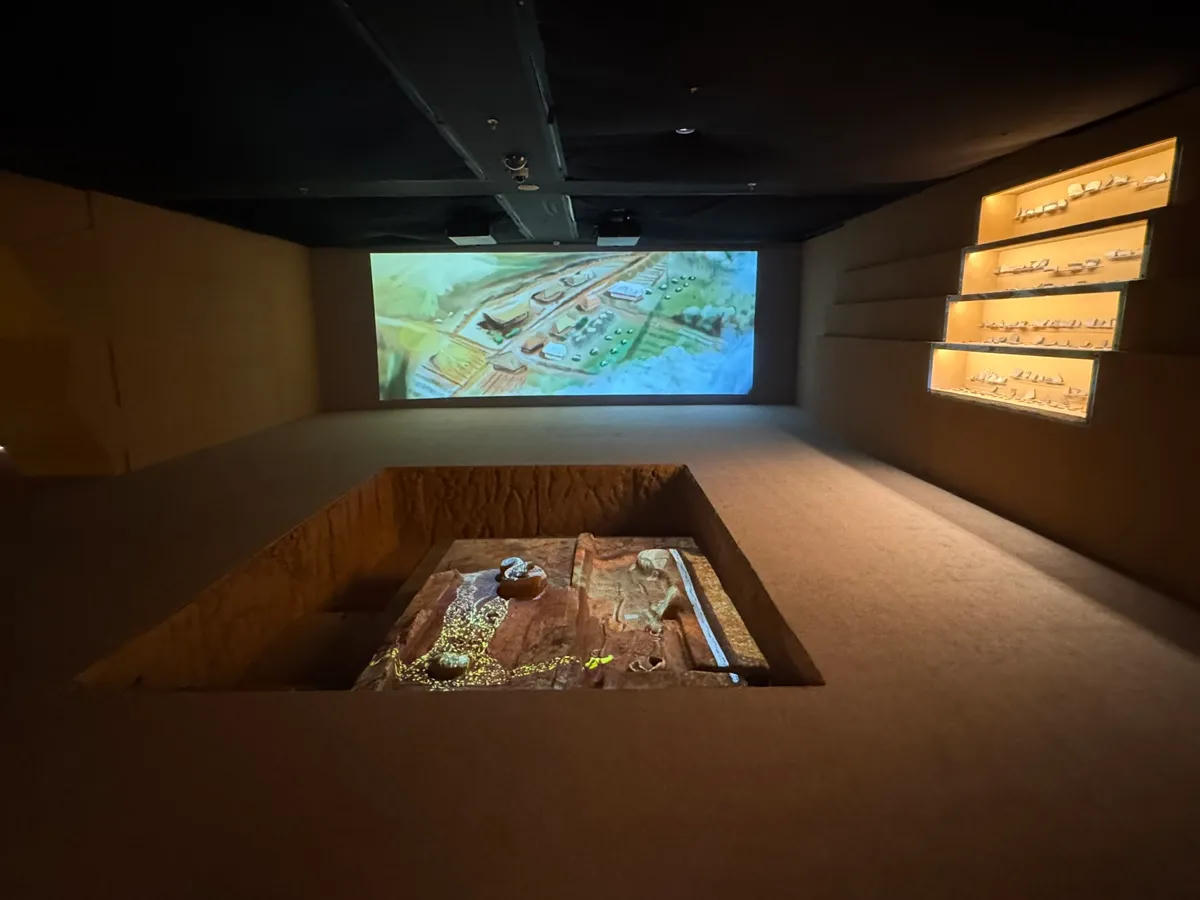 Nghệ thuật trưng bày sử dụng công nghệ trình chiếu 3D, 3D mapping. Ảnh: Bảo Ngân.