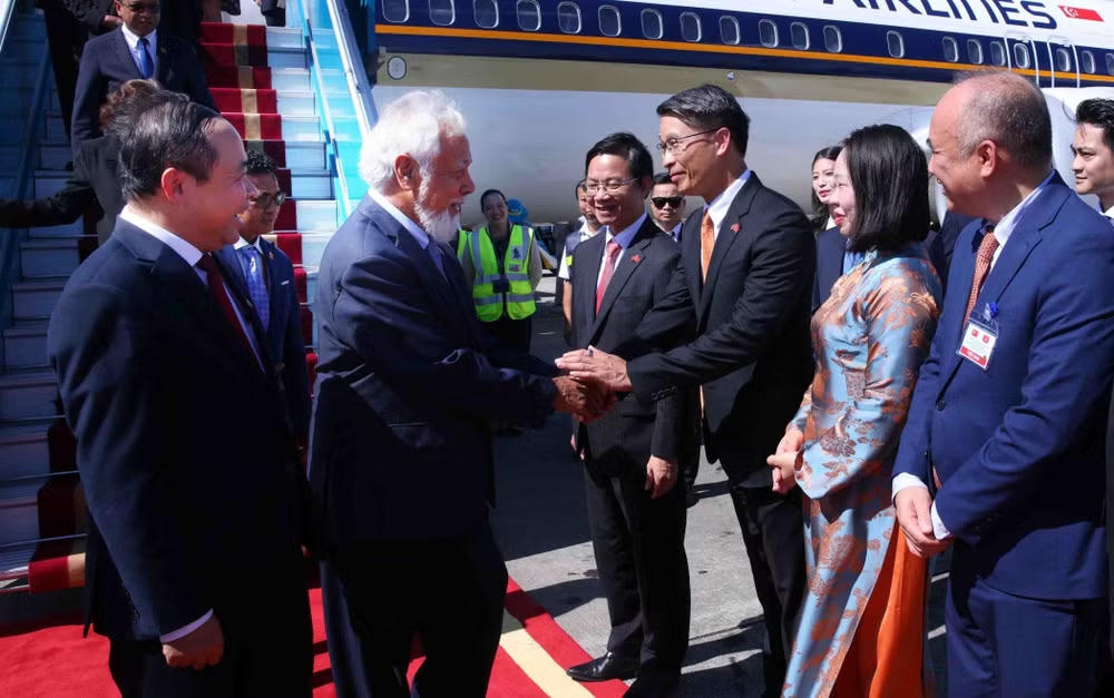 vna-potal-thu-tuong-timor-leste-den-ha-noi-bat-dau-tham-chinh-thuc-viet-nam-va-tham-du-dien-dan-tuong-lai-asean-lan-thu-ba-8810553.jpg