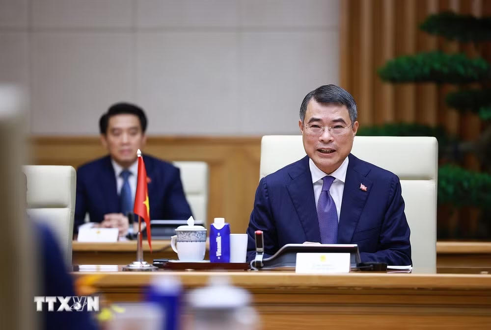 ttxvn-thu-tuong-le-minh-hung-va-thu-tuong-campuchia-hun-manet-hoi-dam-8811999.jpg