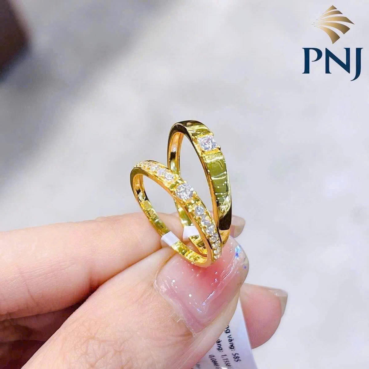 Giá vàng giảm mạnh về 148,5 triệu đồng/ lượng. Ảnh: P.N.