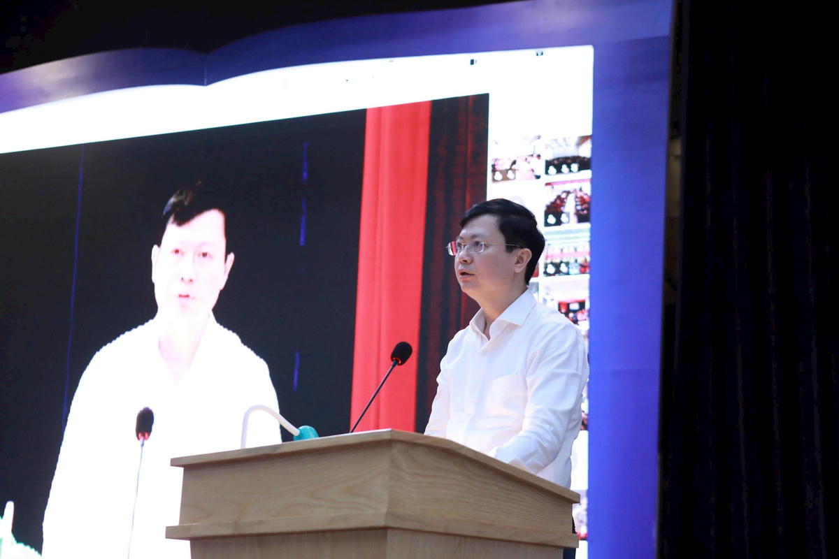 Giám đốc Sở Giáo dục và Đào tạo Hà Nội Nguyễn Văn Hiền. Ảnh: CTV