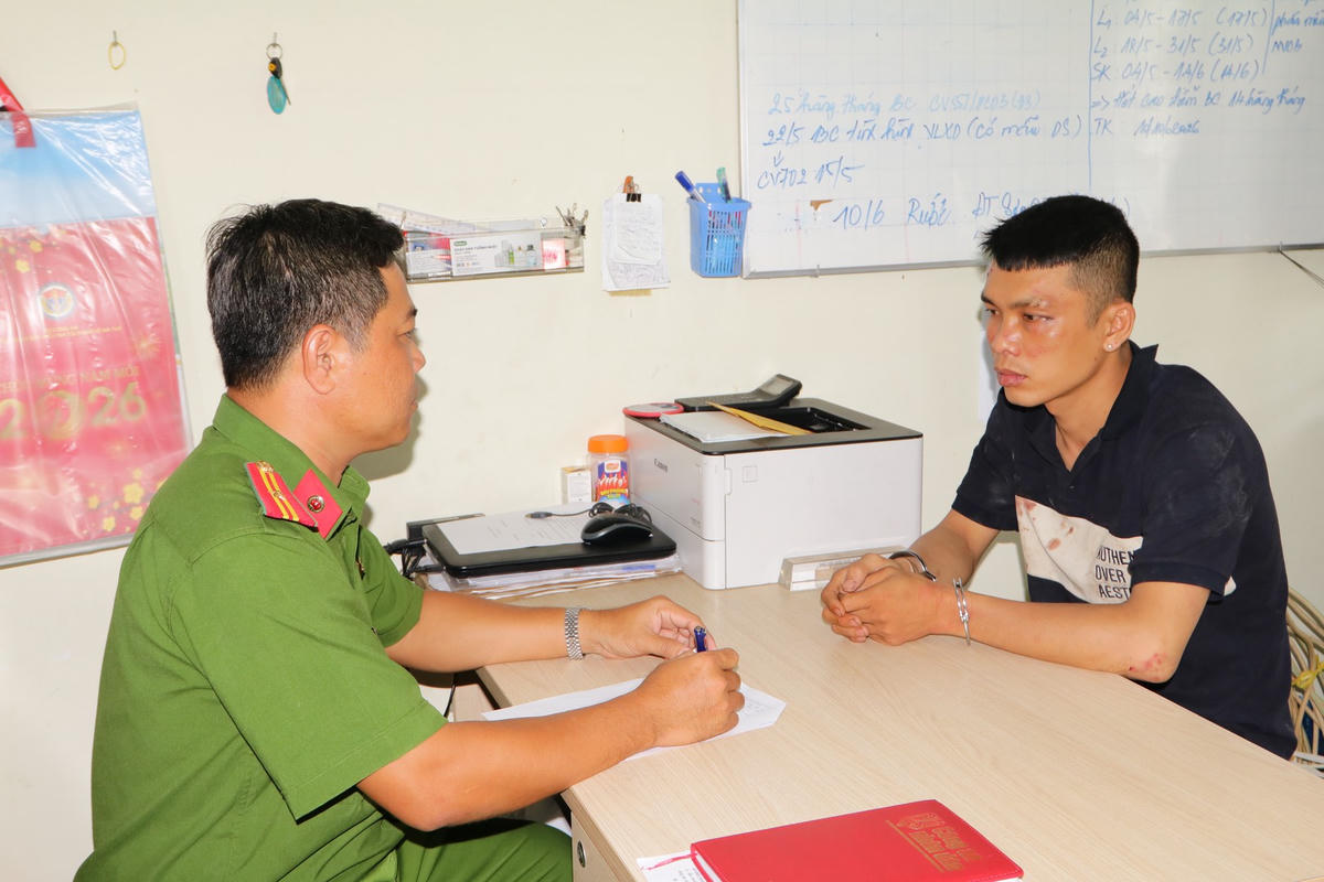 Đối tượng Phan Minh Luân tại cơ quan công an.