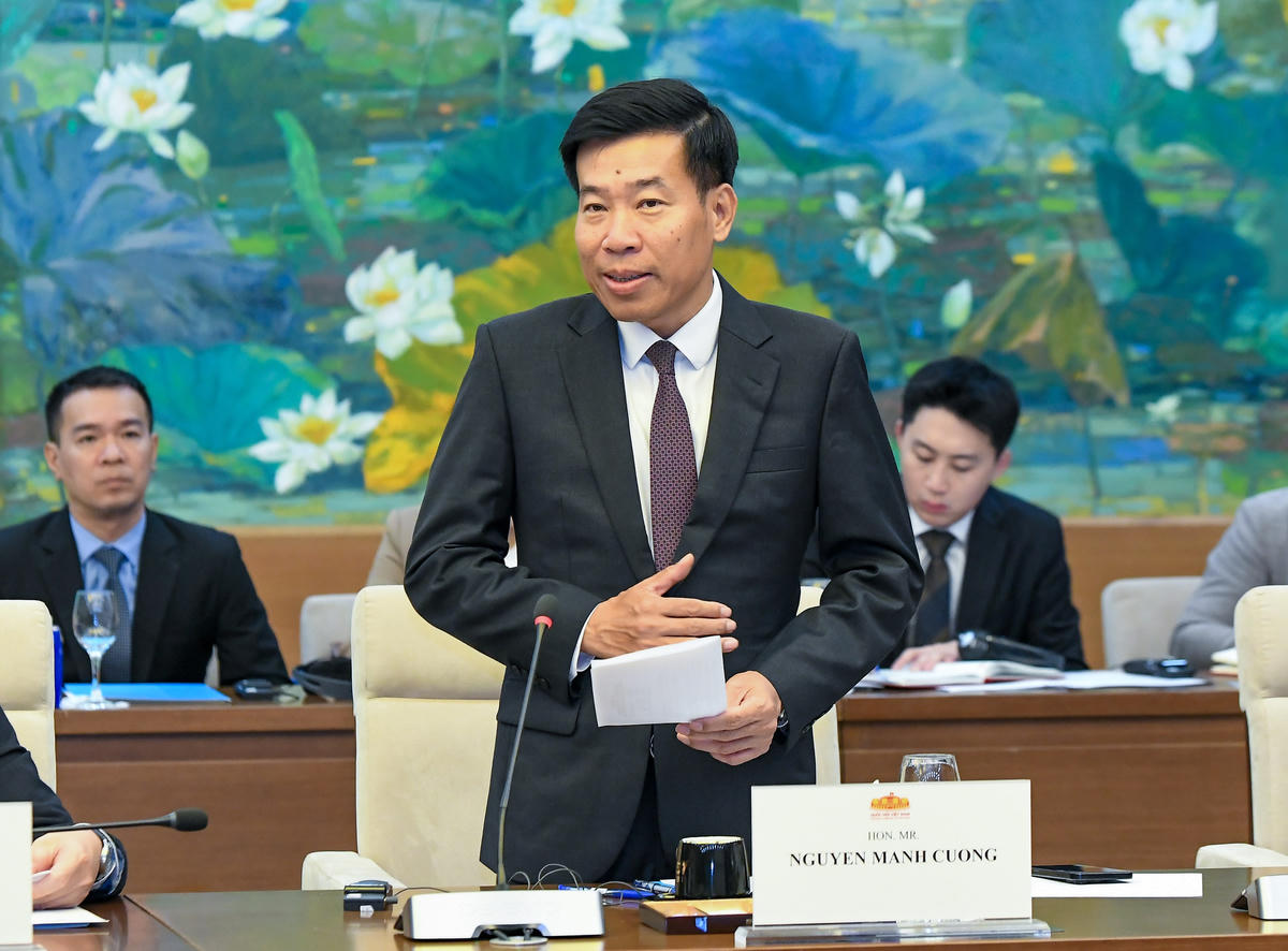 Thứ trưởng Bộ Ngoại giao Nguyễn Mạnh Cường chia sẻ về kết quả của Diễn đàn Tương lai ASEAN 2026. Ảnh: Lâm Hiển