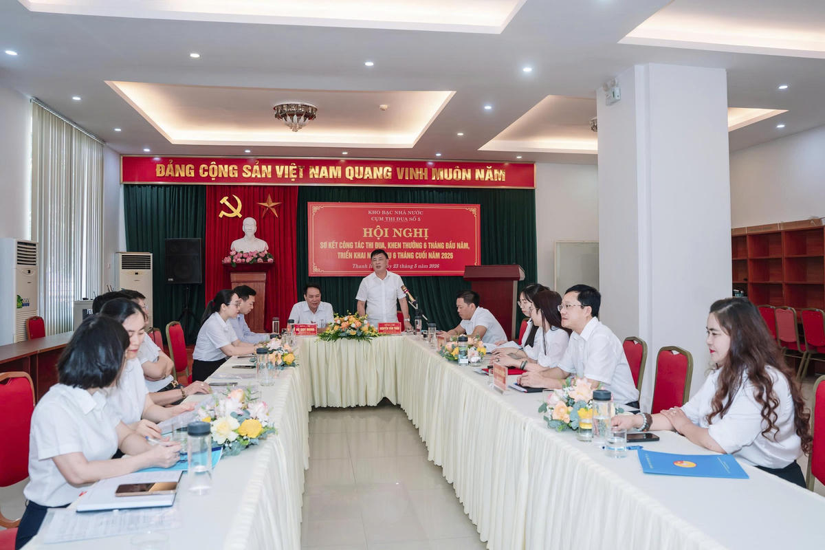 Toàn cảnh hội nghị sơ kết công tác thi đua, khen thưởng 6 tháng đầu năm 2026 tại Cụm thi đua số 5. Ảnh: Quang Vinh