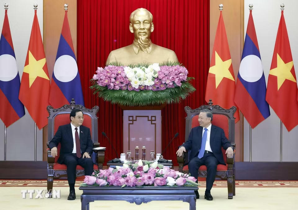 Tổng Bí thư, Chủ tịch nước Tô Lâm tiếp Thủ tướng Lào Sonexay Siphandone. (Ảnh: Thống Nhất/TTXVN) ​