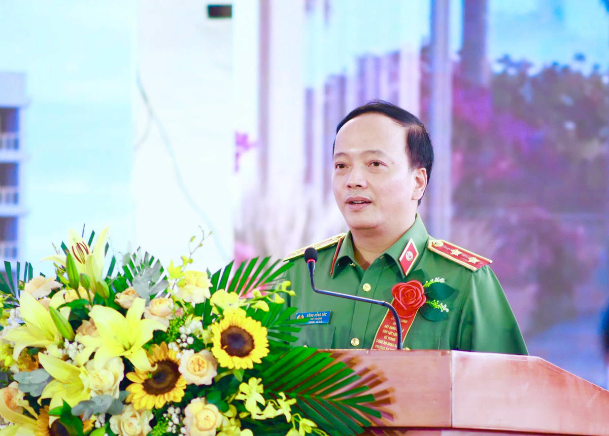 Thứ trưởng Bộ Công an Đặng Hồng Đức phát biểu tại buổi lễ. Ảnh: Công an tỉnh Tuyên Quang.