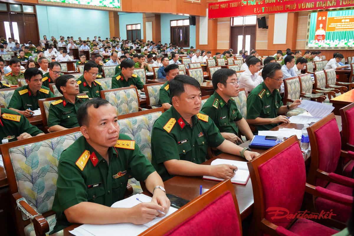 Diễn tập tác chiến trong khu vực phòng thủ TP Hồ Chí Minh