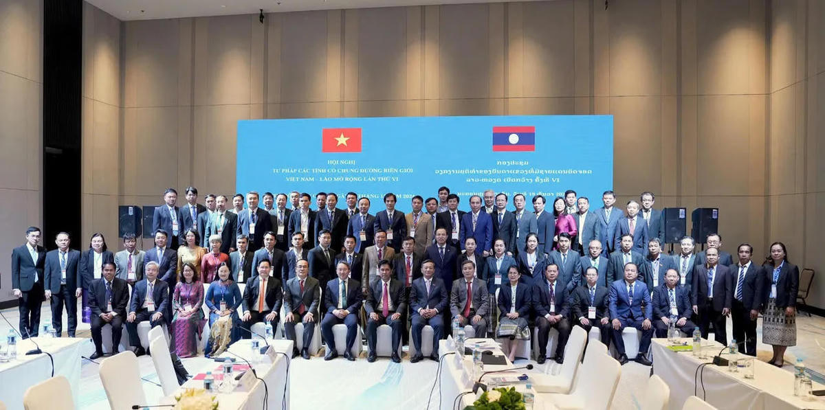 Các đại biểu tham dự Hội nghị Tư pháp các tỉnh có chung đường biên giới Việt Nam – Lào mở rộng lần thứ 6 diễn ra tại tại thủ đô Vientiane, Lào.
